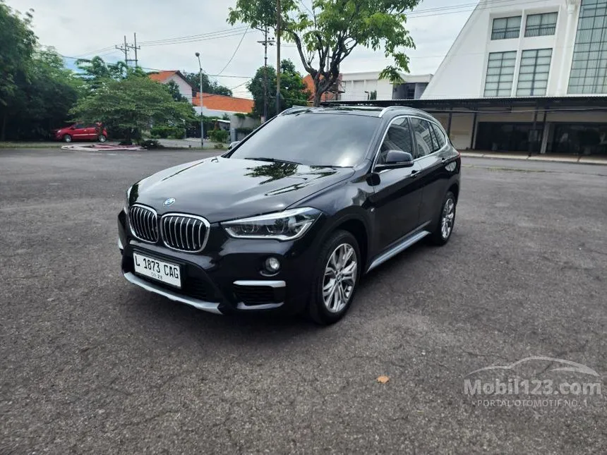 Jual Mobil BMW X1 2018 sDrive18i xLine 1.5 di Jawa Timur Automatic SUV Hitam Rp 385.000.000