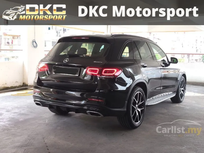 2021 Mercedes-Benz GLC300 4MATIC AMG Line SUV