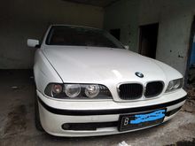 2001 BMW 520i 2.2 E39 Sedan Kilometer rendah