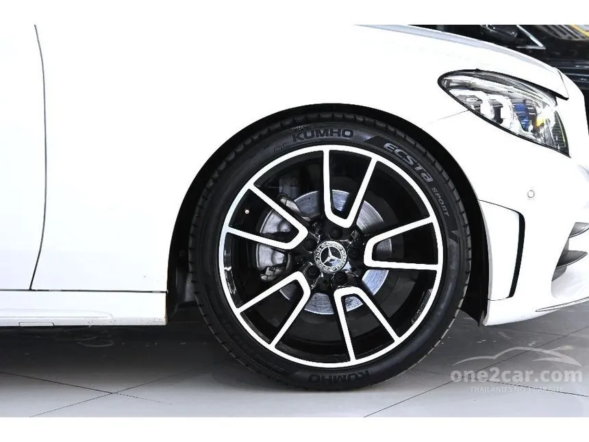 2022 Mercedes-Benz C220 d AMG Dynamic Sedan