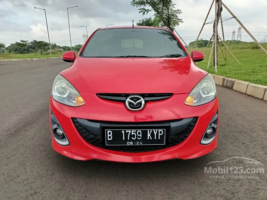 Jual Mobil Mazda 2 2013 R 1.5 di Banten Automatic Hatchback Merah Rp 120.000.000