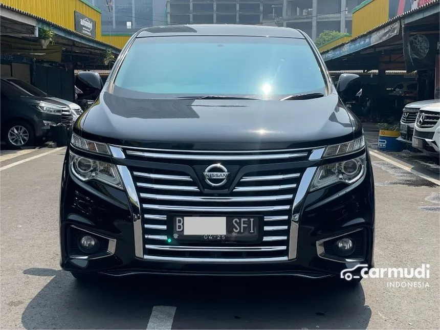 2014 Nissan Elgrand Highway Star MPV