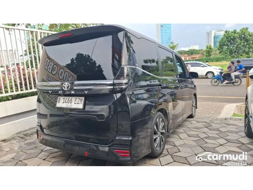2022 Toyota Voxy MPV