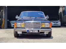 1984/1988 Mercedes-Benz 230E (A)