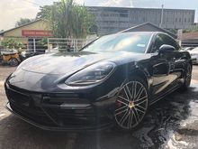 2017 Porsche Panamera 4.0 Turbo Hatchback 4 4S