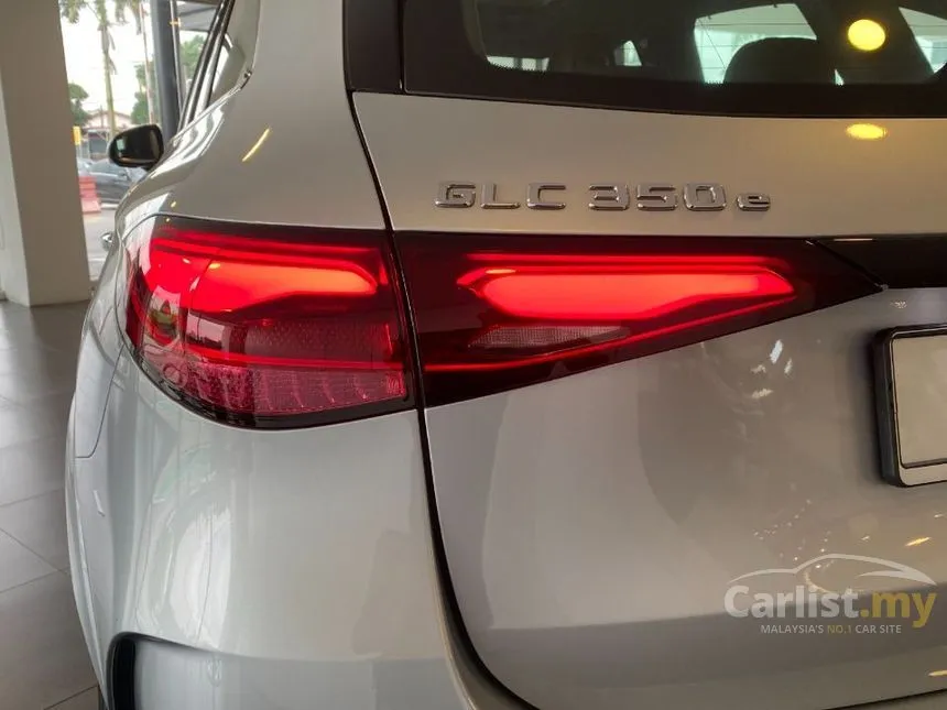 2025 Mercedes-Benz GLC350e 4MATIC AMG Line SUV