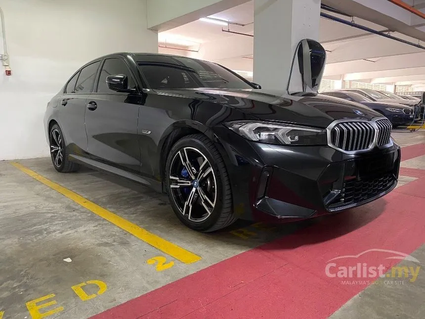 2023 BMW 330e M Sport Sedan