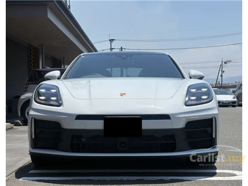 2024 Porsche Panamera Hatchback
