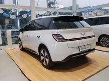 2025 Wuling Cloud 0.0 EV Lite Hatchback