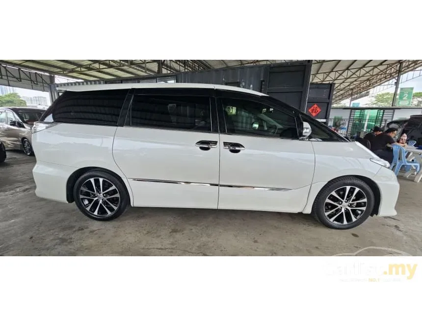 2013 Toyota Estima Aeras MPV