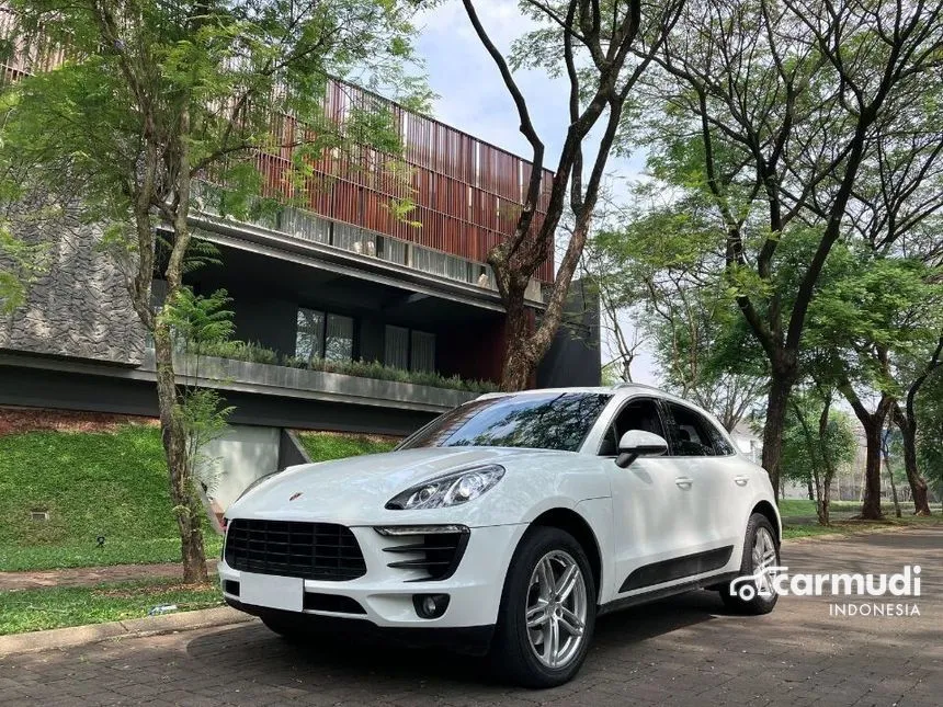 2014 Porsche Macan SUV