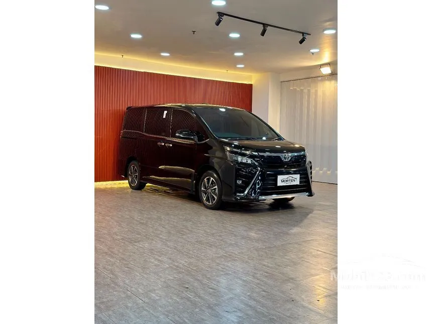 2021 Toyota Voxy MPV