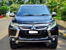 2017 Mitsubishi Pajero Sport 2.4 Dakar SUV hitam km 40 ribuan sunroof