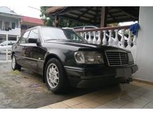 1991 Mercedes-Benz 230E W124 2.3 Sedan