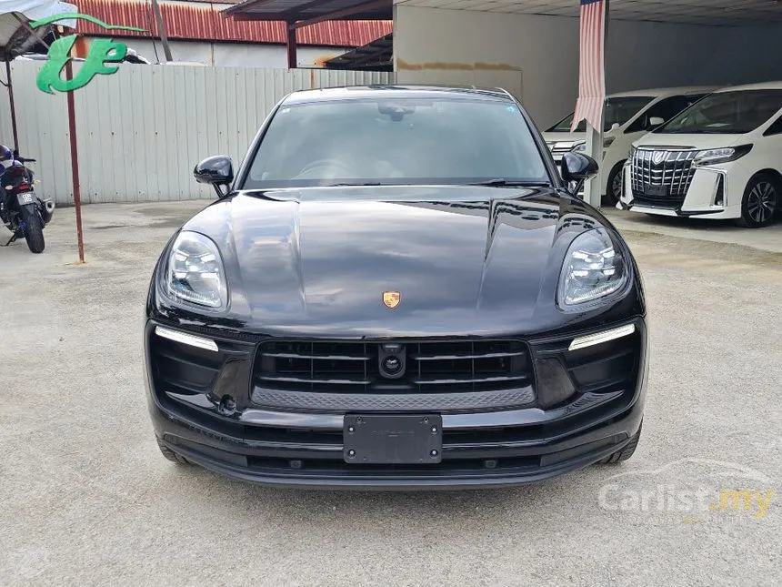 2024 Porsche Macan SUV