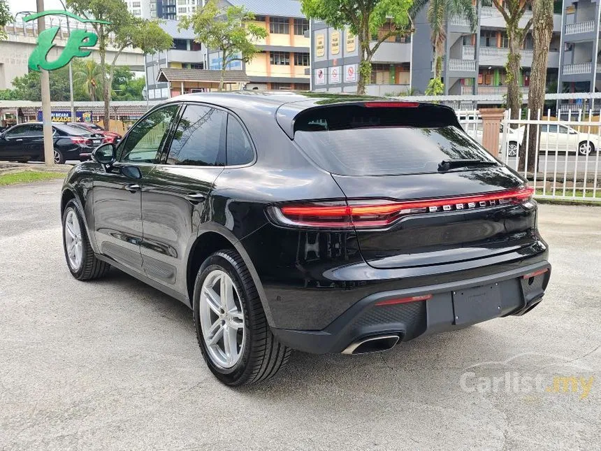 2024 Porsche Macan SUV