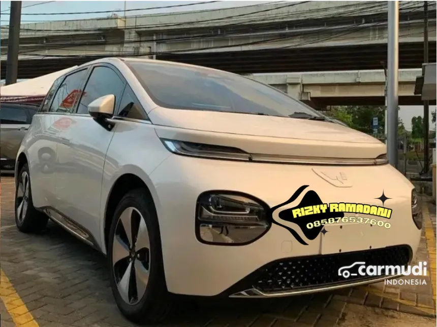 2024 Wuling Cloud EV EV Hatchback