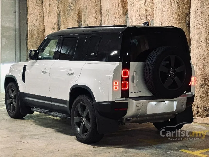 2022 Land Rover Defender 110 P300 S SUV