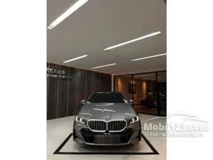 2025 BMW 520i 2.0 M Sport Sedan