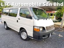 2003 Toyota Hiace 3.0 Van Diesel 14Seat Tiptop Like new
