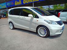 2013 Honda Freed 1.5 (ปี 08-16) SE Wagon AT