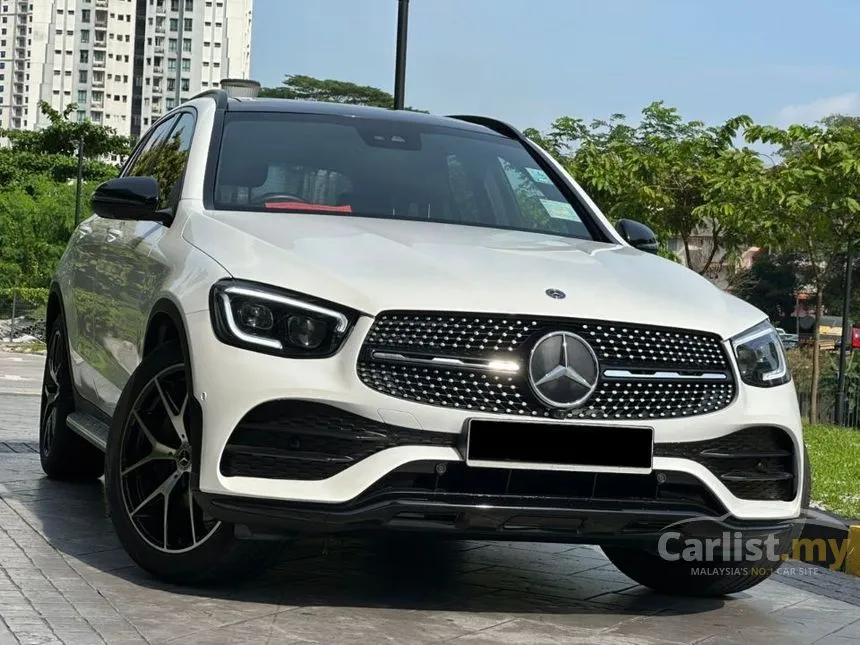 2020 Mercedes-Benz GLC300 4MATIC AMG Line SUV