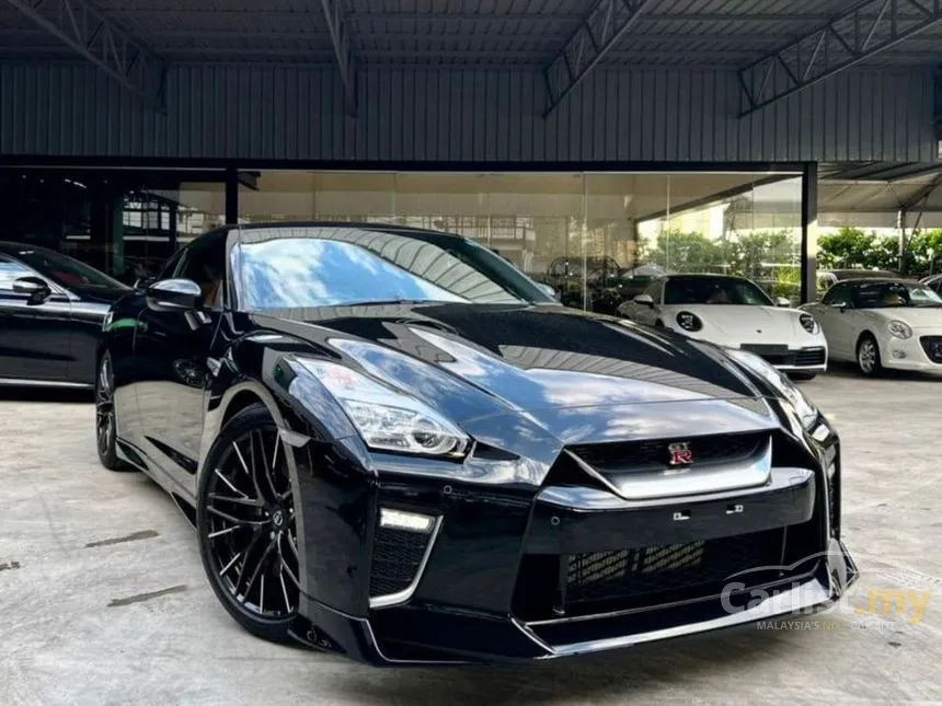 2022 Nissan GT-R Coupe