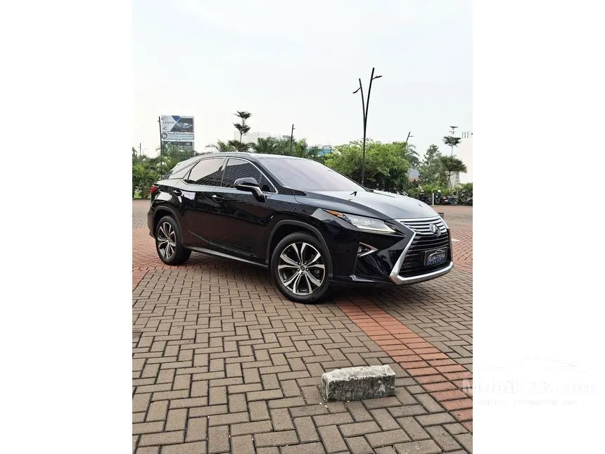 Jual Mobil Lexus RX300 2018 Luxury 2.0 di Banten Automatic SUV Hitam Rp 673.000.000