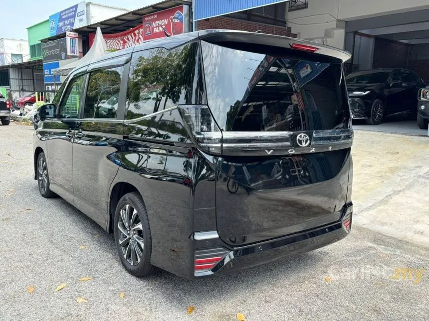 2023 Toyota Voxy S-Z MPV