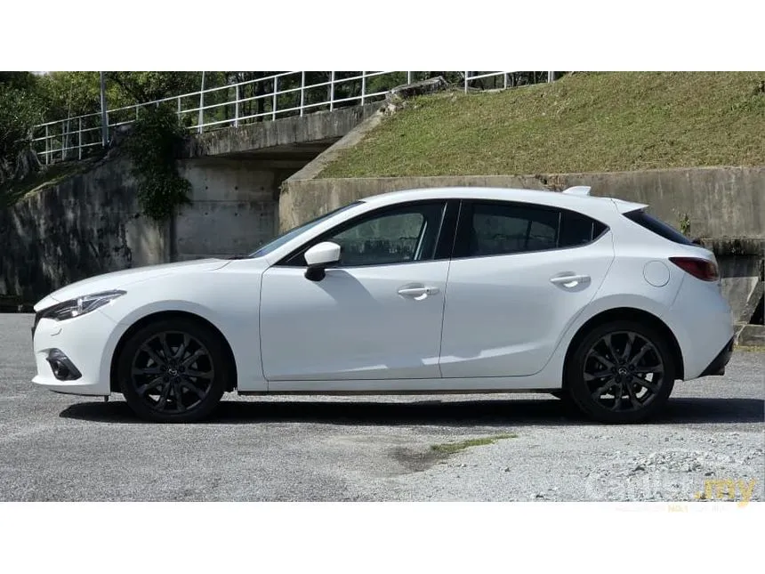 2016 Mazda 3 SKYACTIV-G Hatchback