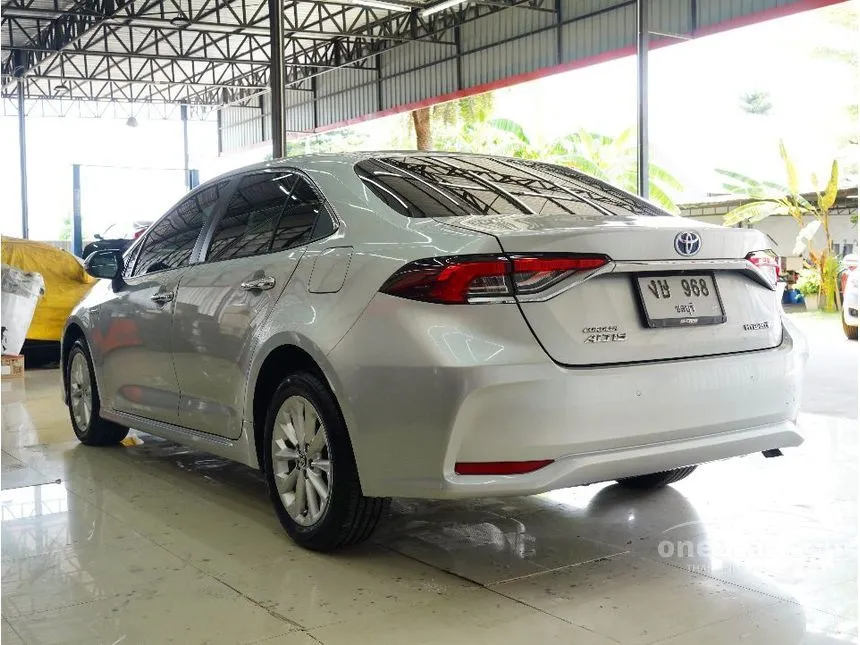 2019 Toyota Corolla Altis Hybrid Mid Sedan