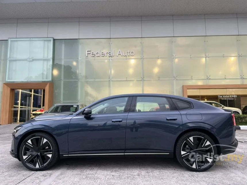 2026 Volvo ES90 Ultra Sedan