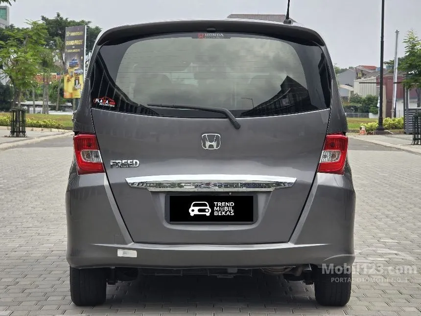2012 Honda Freed Power Sliding Door MPV