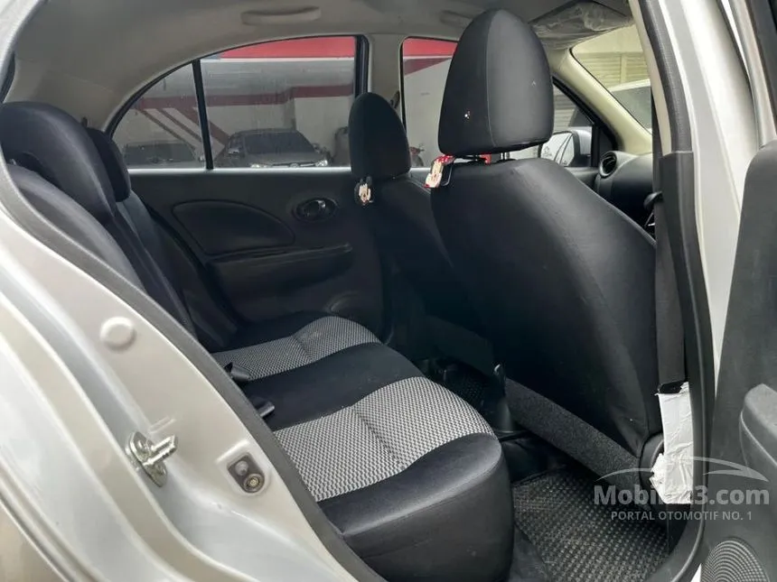 2015 Nissan March Hatchback