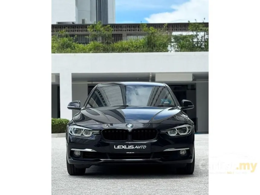 2019 BMW 318i Luxury Sedan