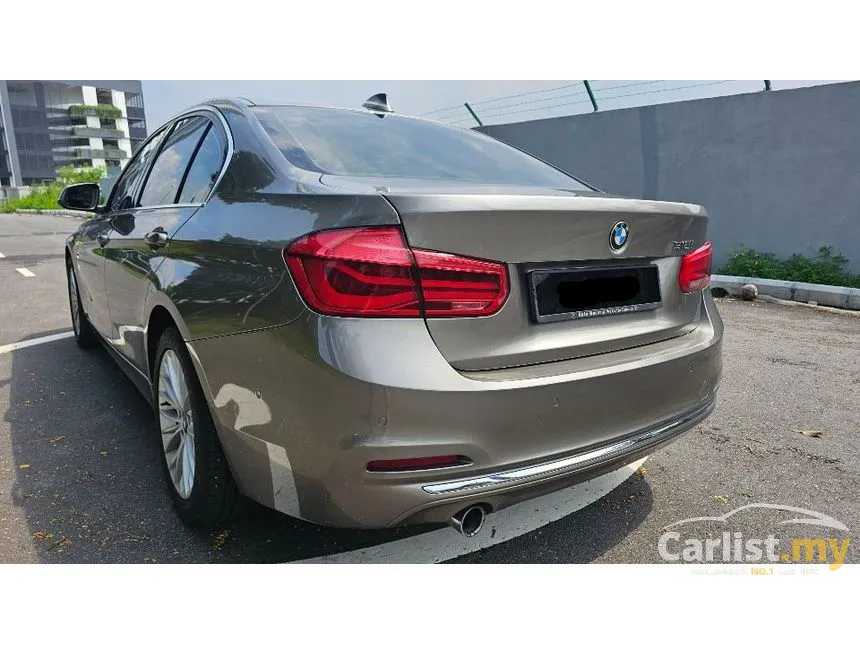 2018 BMW 318i Luxury Sedan