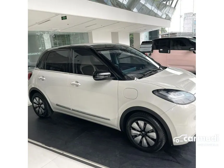 2024 Wuling Binguo EV Premium Range Hatchback