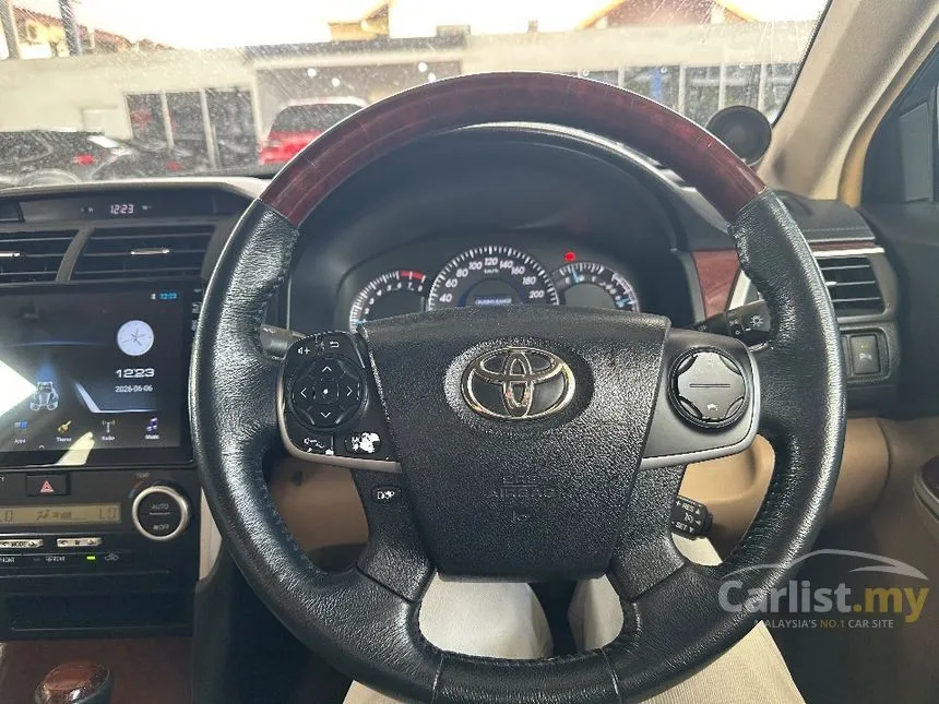 2012 Toyota Camry V Sedan