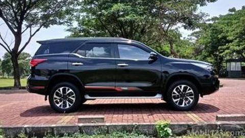 Tetap Menarik, Ini Kisaran Harga Toyota Fortuner Bekas Maret 2022