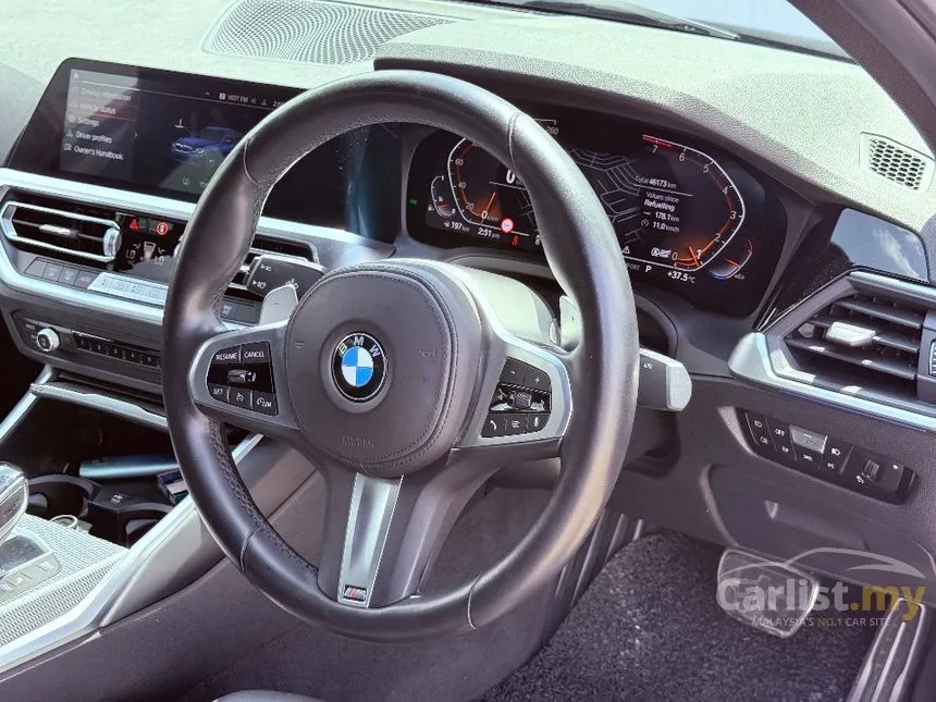 2022 BMW 330i M Sport Sedan