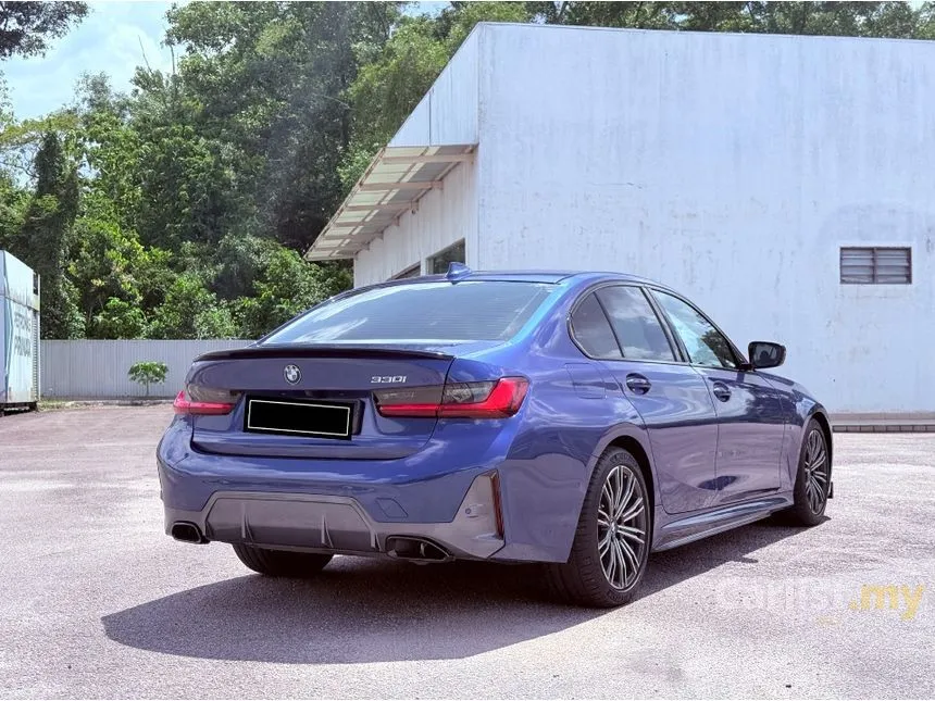 2022 BMW 330i M Sport Sedan