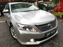 2014 Toyota Camry 2.5 V Sedan (A) 1 LADY OWNER FULL SERVICE RECORD