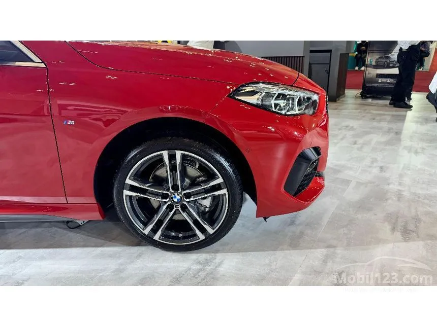 Jual Mobil BMW 218i 2025 M Sport 1.5 di DKI Jakarta Automatic Gran Coupe Merah Rp 935.000.000
