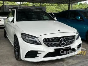 2018 Mercedes-Benz C300 2.0 AMG Line Sedan