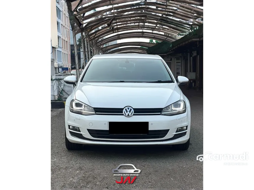 2014 Volkswagen Golf TSI (CKD) Hatchback