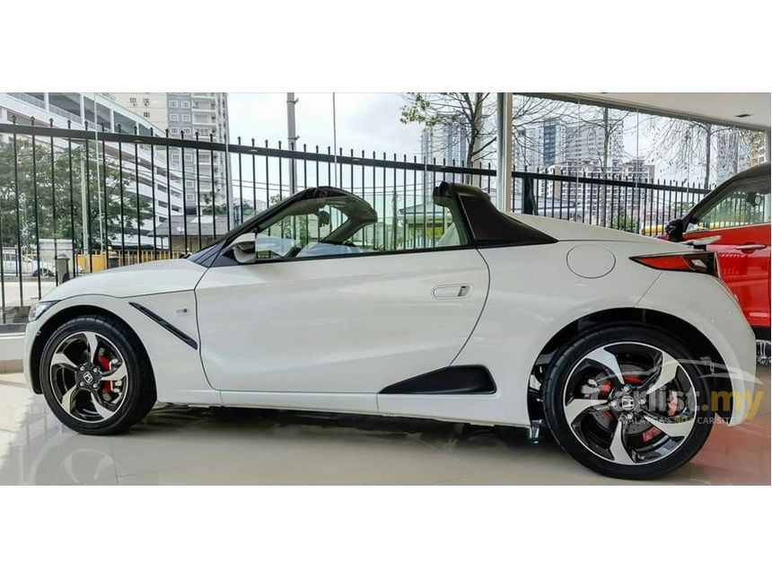 Honda S660 2015 0.7 in Kuala Lumpur Automatic Convertible White 