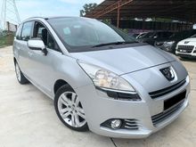 2011 Peugeot 5008 1.6 TURBO (A) TIP TOP CONDITION ! ONE YEAR WARRANTY (T&C) !