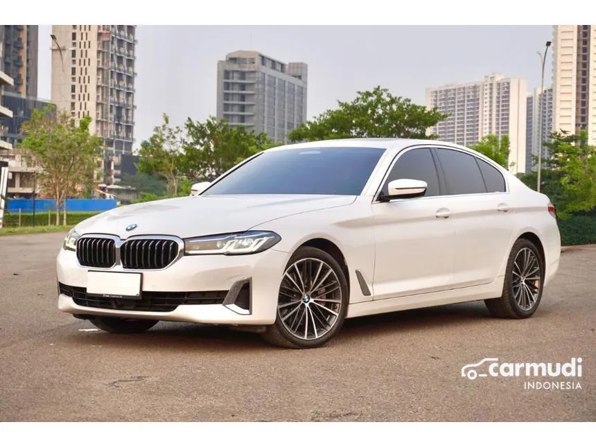 2022 BMW 530i Opulence Sedan