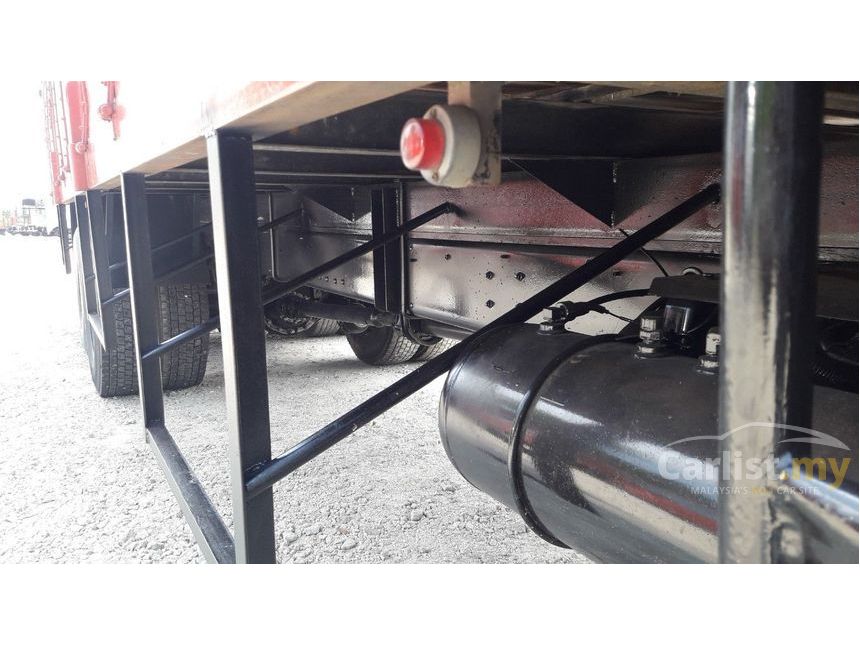 Nissan Ud Pkd 2009 6 9 In Johor Manual Lorry Red For Rm