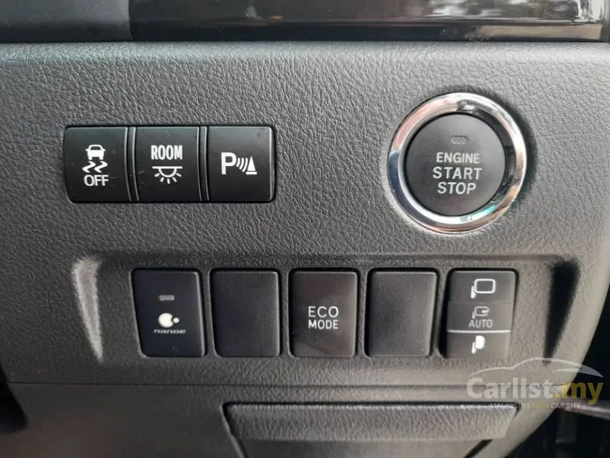 2014 Toyota Vellfire Z Golden Eyes MPV